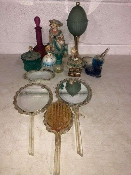 Vtg Vanity Finds