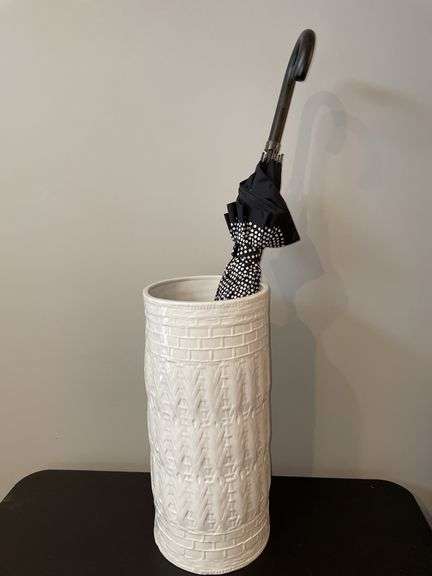 Umbrella stand