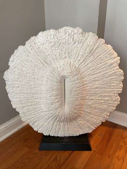 Modernist coral like art