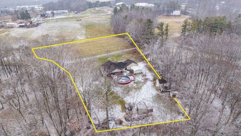 6135 County Road 113, New Lexington, OH 43764 - Reserve: $305,000