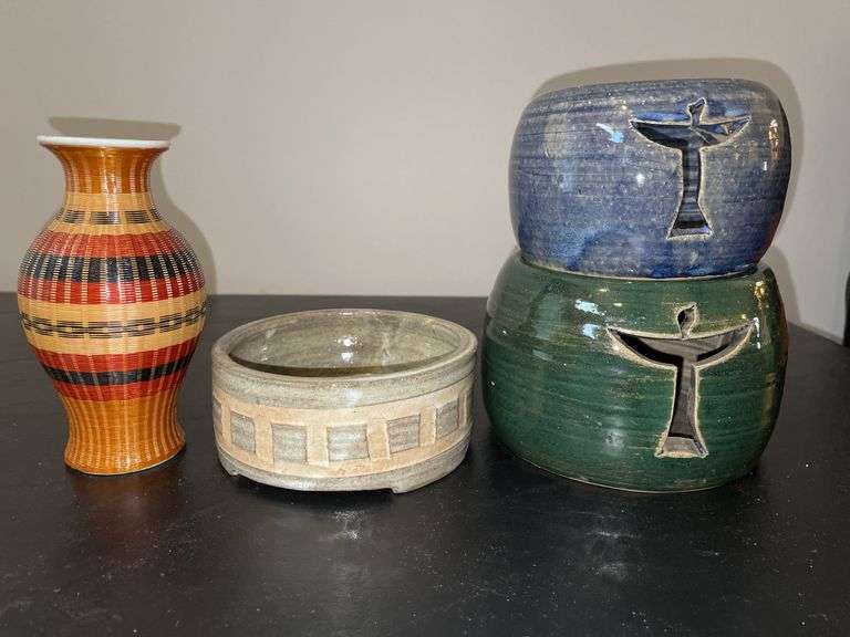 Pottery decor