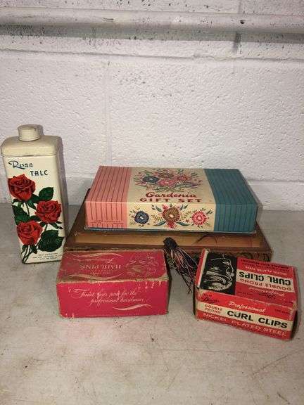 Vtg Vanity Finds