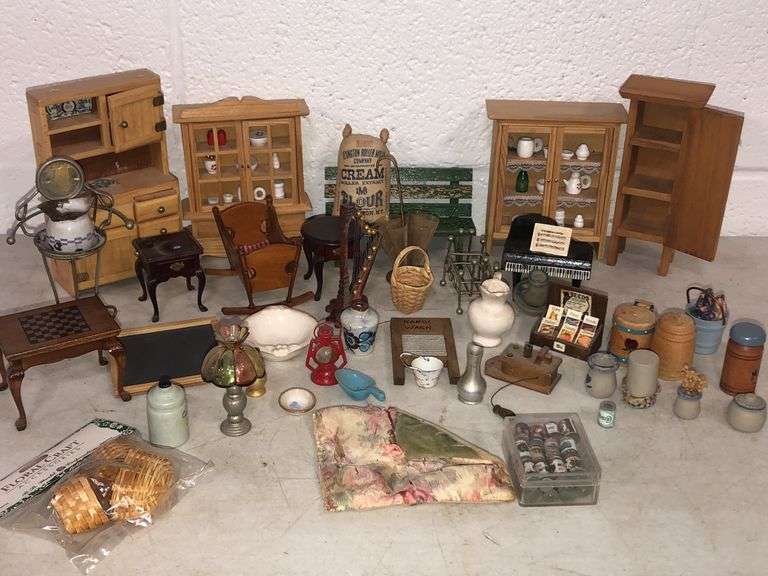 Doll House Accessories
