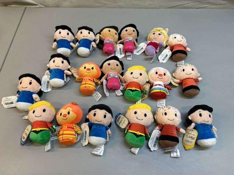 Lot of Hallmark Itty Bittys Plush Collectibles