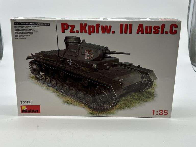 Véhicule Militaire Char Pz.Kpfw.III Ausf.G  Sd.Kfz. 141  Sidi Resegh Lybie 1941