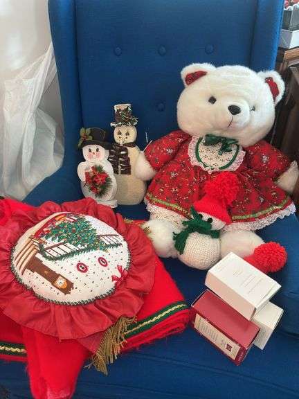 Huge Christmas Lot (view all photos)