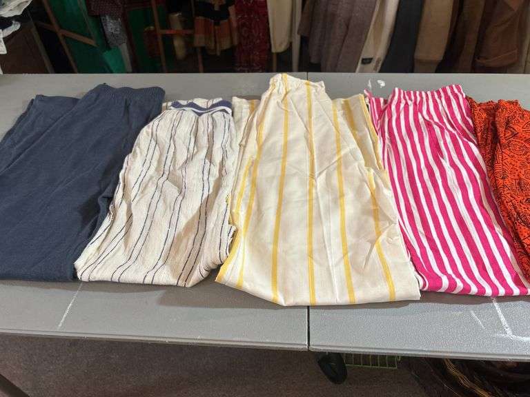 Ladies' Casual Pants Size M