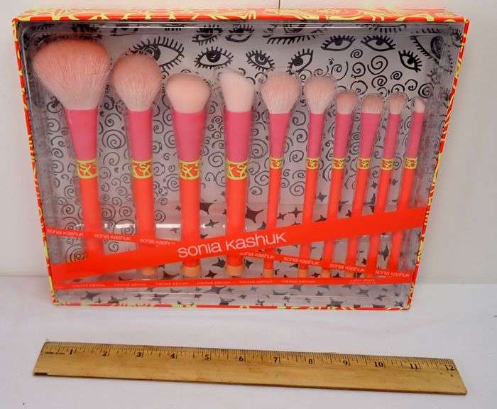 Sonia Kashula Limited Edition Color Shock Make-Up 10 Brush Kit