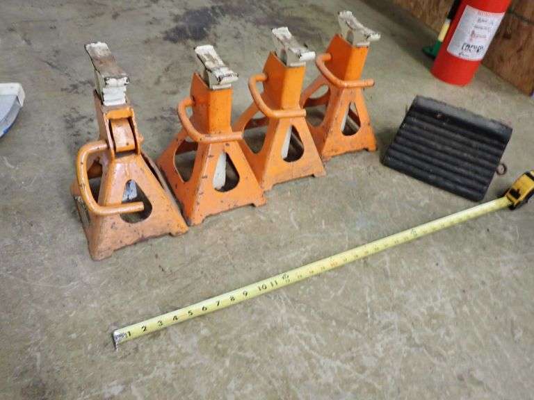 FOUR 3 TON JACK STANDS & LARGE RUBBER WHEEL CHOCK