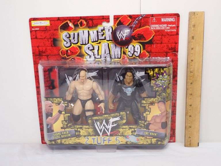 1999 Jakks Pacific WWF Summer Slam 99 2 Tuff 5 Stone Cold Steve Austin & The Rock action figures.