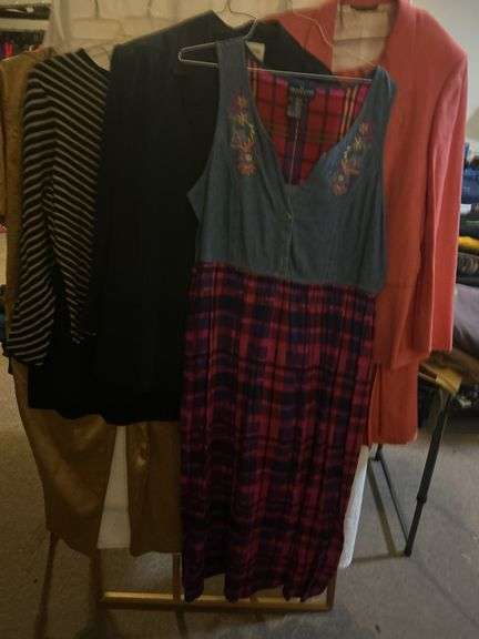 Ladies' Dress Outfits Size 16-XL