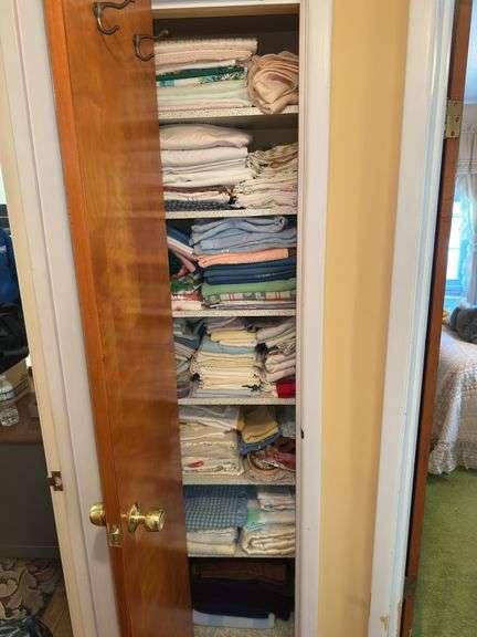 HUGE Lot of Linens, Towels, Etc