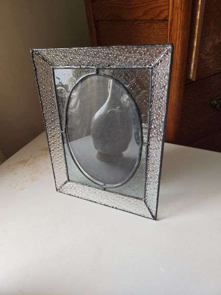 Stained glass style picture frame - Auction Ohio