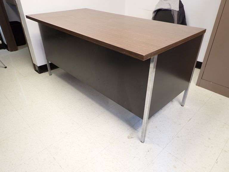60X30 METAL OFFICE DESK