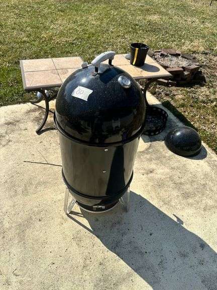 Weber Smokey Mountain charcoal smoker - Auction Ohio