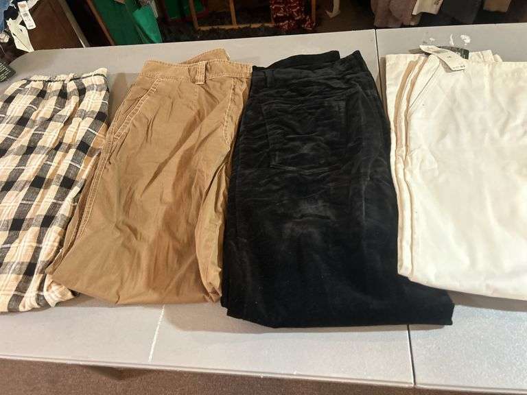 Ladies' Casual Pants Size 16