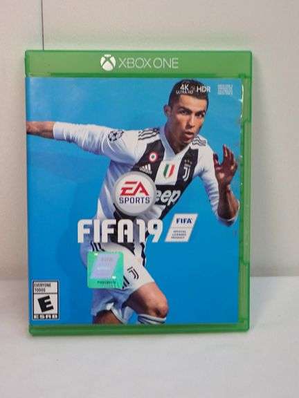 Xbox One FIFA 19 Gaming disc.
