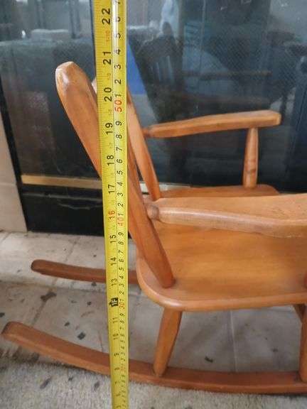 Rocking Chair - Auction Ohio