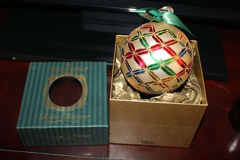 Waterford Holiday Heirlooms Christmas Ornament - Auction Ohio