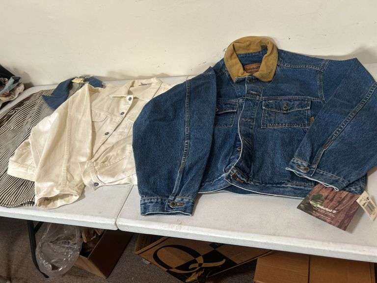 Ladies' Denim Jackets Size L