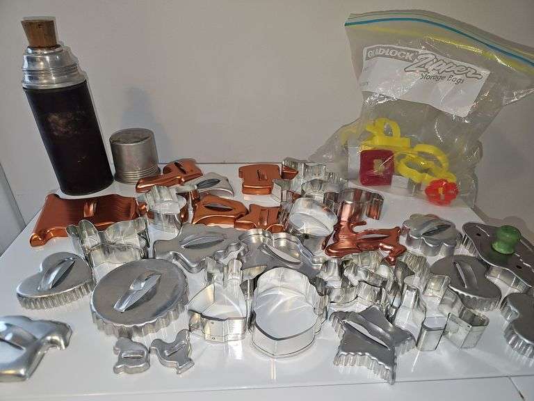 Vintage Cookie Cutters / Thermos