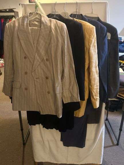 Ladies' Dress & Business Suits Size 16