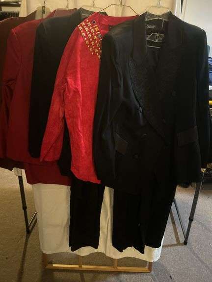 Ladies' Dress & Business Suits Size 14-L