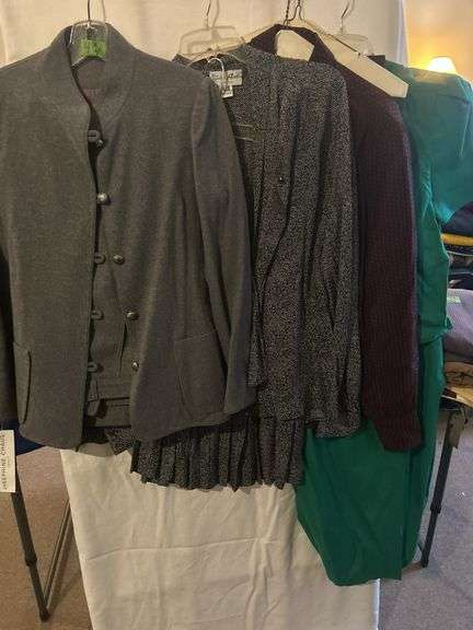 Ladies' Dress Outfits Size S