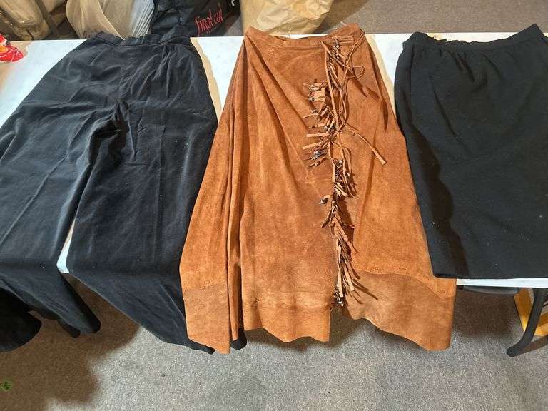 Ladies' Dress Pants & Skirts Size 8-S