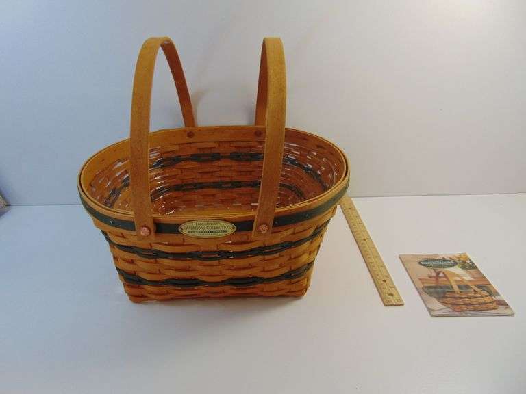 Large 1996 Longaberger Basket from the Commmunity Basket Collection