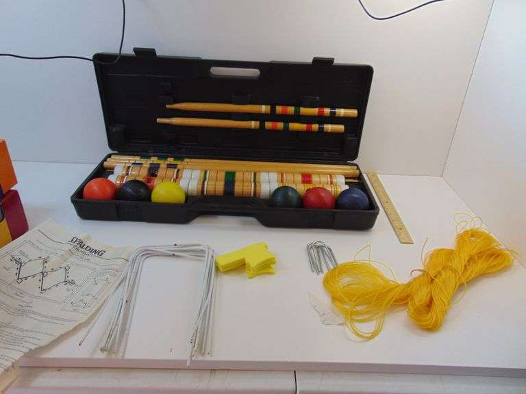 Spalding Croquet Set With Case