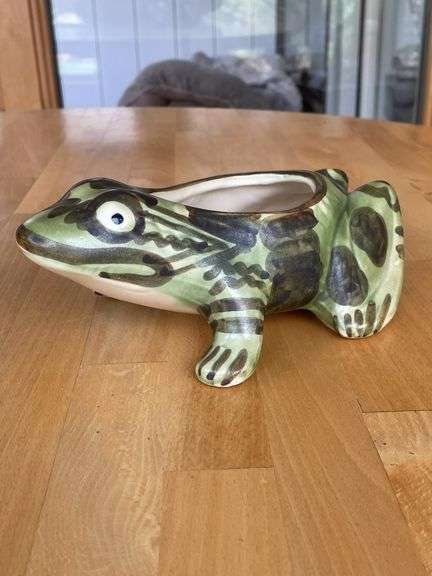 Brush McCoy Frog Planter – 8"