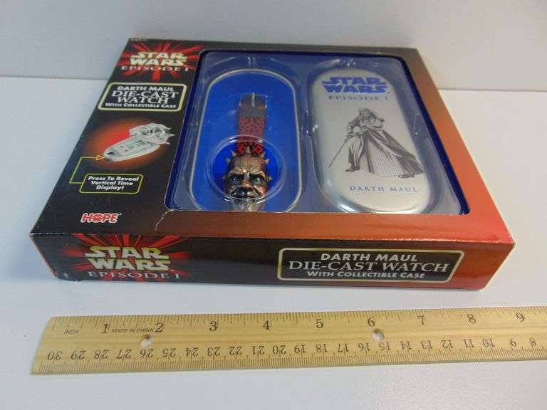 New 1999 New Star Wars Episode 1 Darth Maul die-Cast Watch With Collectible Case