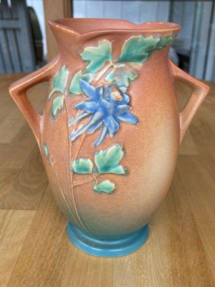 Roseville Columbine Vase – #17-7