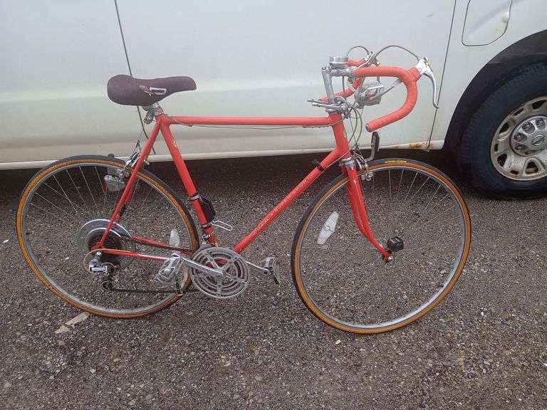 1973 Schwinn super sport 27 inch 10 speed incredible condition