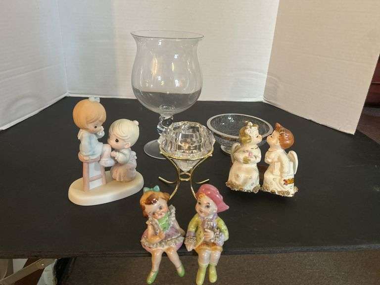 Figurines & Home Décor