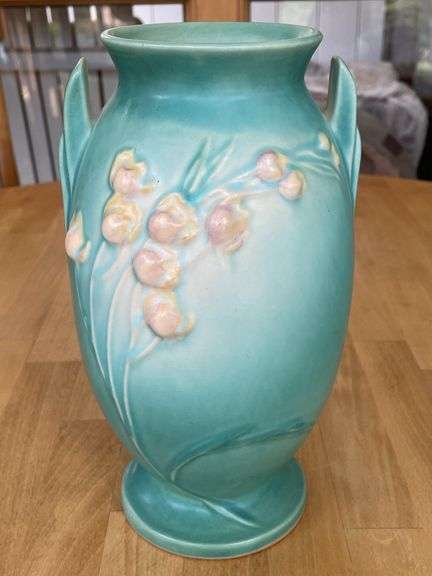 Roseville Ixia Vase – #846-9 –