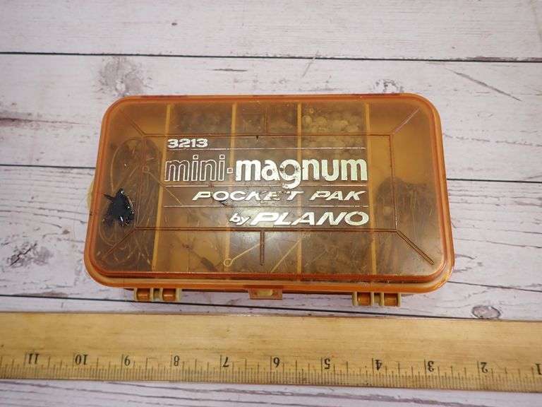 Fishing Gear - 3213 mini-magnum Pocket Pak by PLANO w/contents