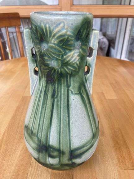 Roseville Vista Vase – #130-10 –
