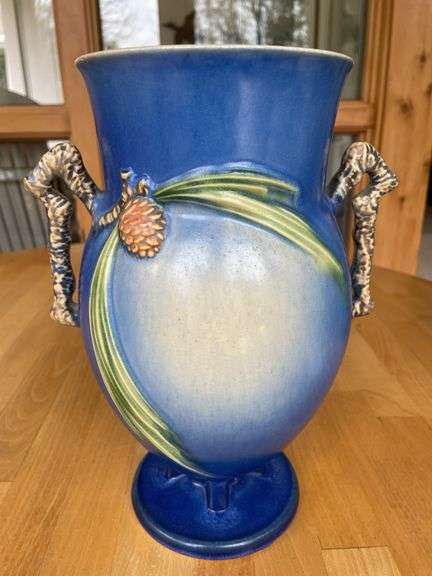 Roseville Pinecone Vase – #849-10