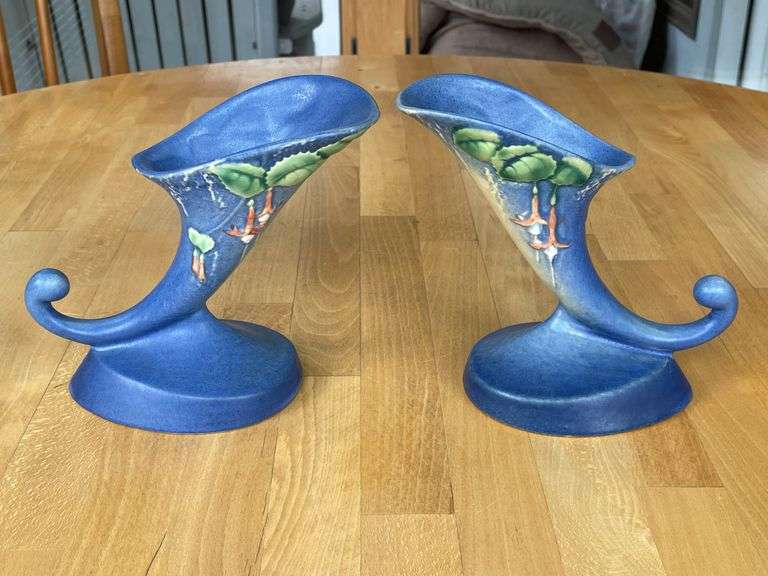 Pair of Roseville Fuchsia Cornucopias – #129-6 – 6"