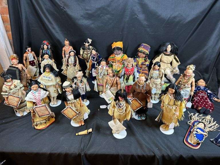 Dolls from Around the World - Auction Ohio
