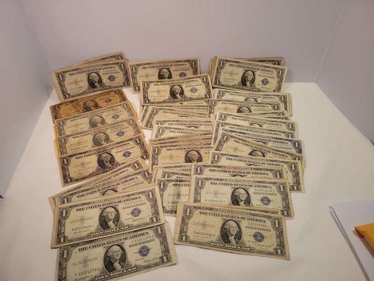 1935's $1 US Silver Certificates (100)
