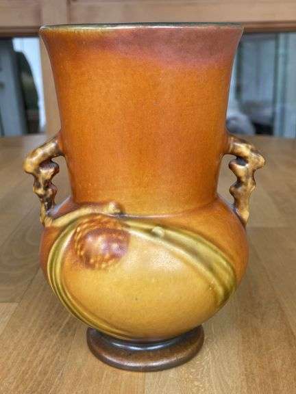 Roseville Pine Cone Vase – #839-6