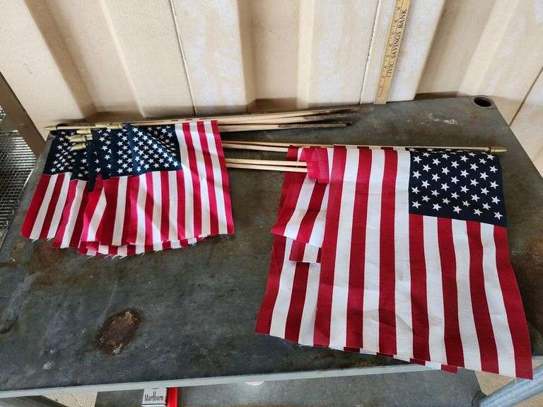 9 Ct. 24'' & 4 Ct. 31'' Flags