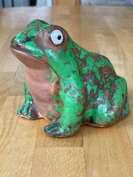 Weller Coppertone Frog Figurine