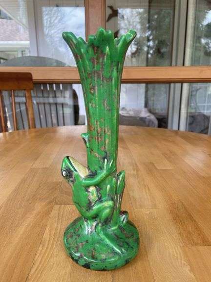 Weller Coppertone Frog Vase – 9" H