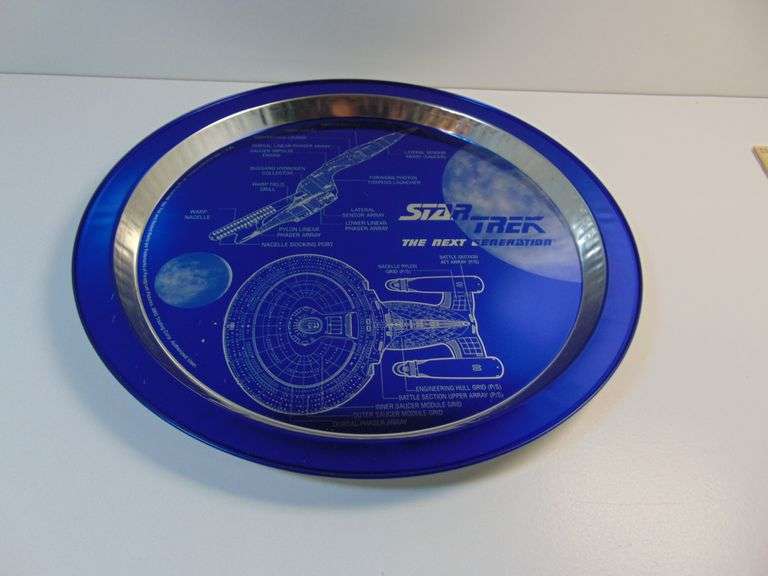 New 1996 Paramount Pictures Star Trek The Next Generation 13" Tin Metal Tray