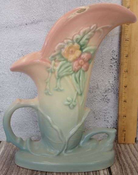 Hull Pottery 8.5" Wildflower Cornucopia