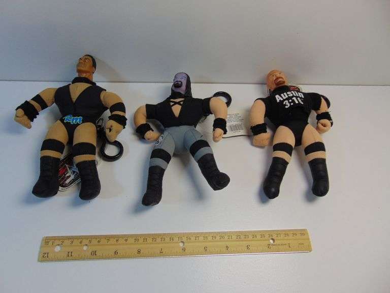 Lot of (3) 1999 Titan Sports WWF Plush Key Chain Action Figures